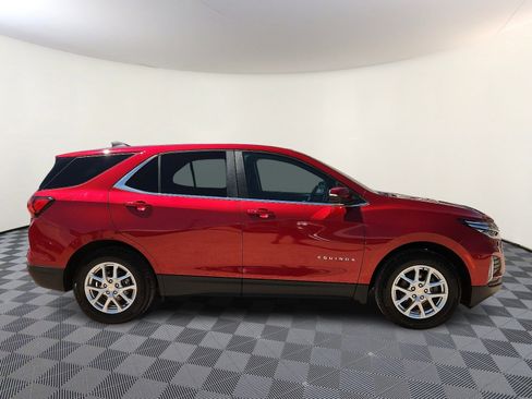 Used 2024 Chevrolet Equinox LT FWD image 5
