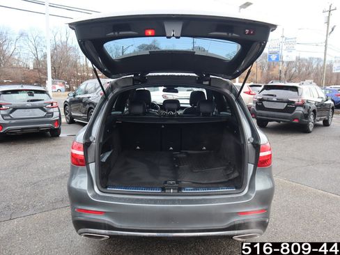 Used 2019 Mercedes-Benz GLC 300 4MATIC image 32