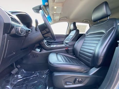 Used 2022 Ford Edge SEL AWD/4WD image 9
