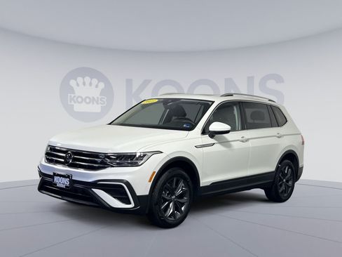 Used 2023 Volkswagen Tiguan SE AWD/4WD image 5