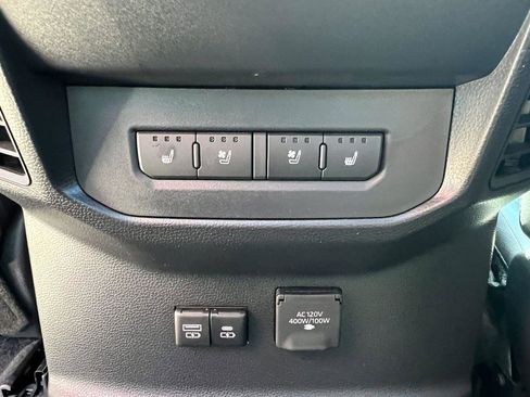 Used 2026 Toyota Tundra Platinum image 41