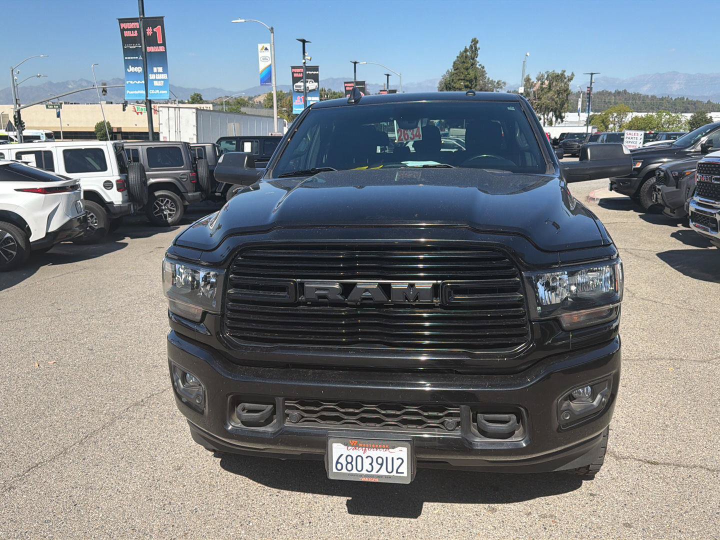 Used 2019 RAM 3500 Big Horn w/ Black Appearance Package AWD/4WD image 2