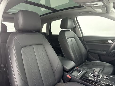 Used 2018 Audi Q5 2.0T w/ Premium Plus Package image 37