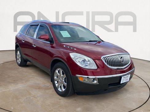 Used 2010 Buick Enclave CXL image 4