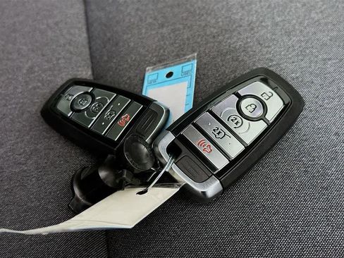 New 2026 Ford Expedition Active image 21