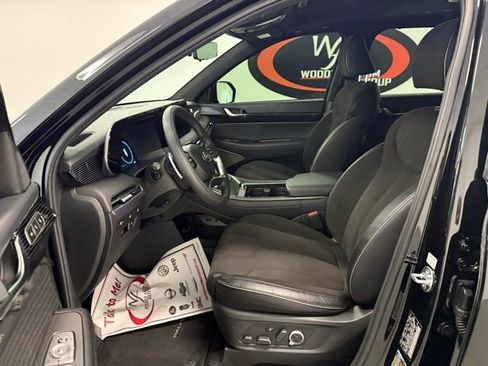 Used 2025 Hyundai Palisade Calligraphy image 11