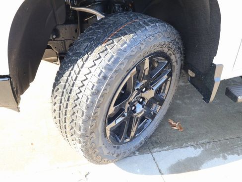 New 2026 Chevrolet Silverado 1500 LT Trail Boss w/ Convenience Package II image 43