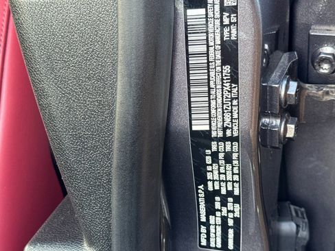 Used 2023 Maserati Levante Trofeo image 19