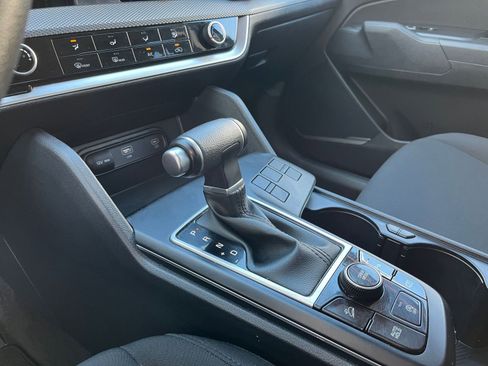 Used 2025 Kia Sportage LX image 41