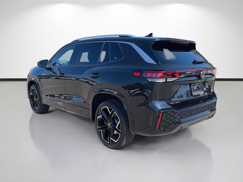 New 2026 Volkswagen Tiguan SEL R-Line image 5