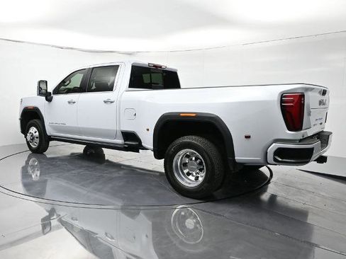 New 2026 GMC Sierra 3500 Denali w/ Technology Package image 8