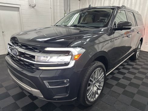 Used 2023 Ford Expedition Max Limited image 4