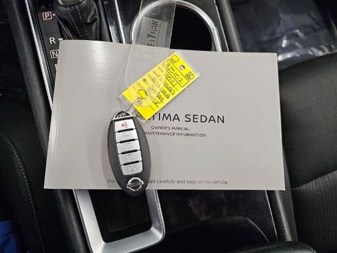 Used 2021 Nissan Altima 2.5 SV image 21