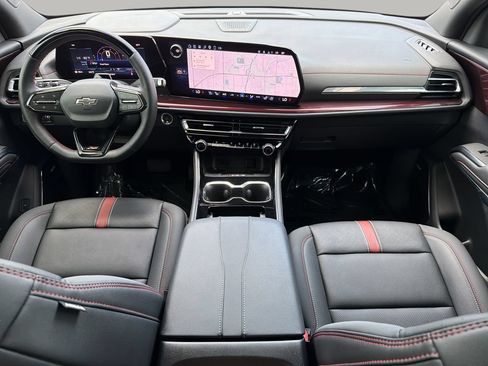 Used 2026 Chevrolet Traverse RS w/ LPO, Floor Liner Package AWD/4WD image 10
