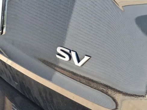 Used 2024 Nissan Rogue SV FWD image 25