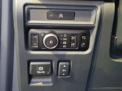 Used 2025 Ford F150 Raptor AWD/4WD image 24