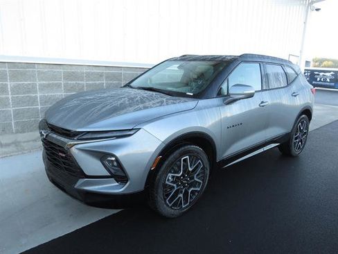 New 2025 Chevrolet Blazer RS w/ Driver Confidence II Package image 7