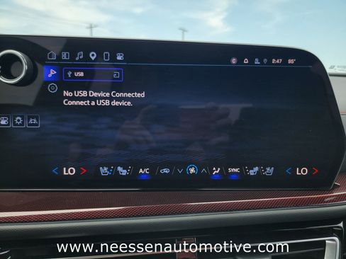 Used 2024 Chevrolet Traverse RS w/ LPO, Floor Liner Package FWD image 24
