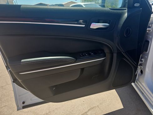 Used 2020 Chrysler 300 S RWD image 11