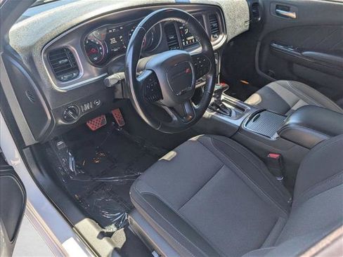Used 2022 Dodge Charger SXT w/ Blacktop Package RWD image 10