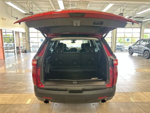 Used 2021 Chevrolet Traverse LT FWD image 27