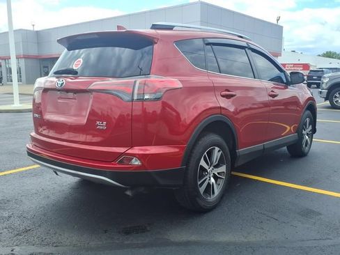 Used 2017 Toyota RAV4 XLE AWD/4WD image 20