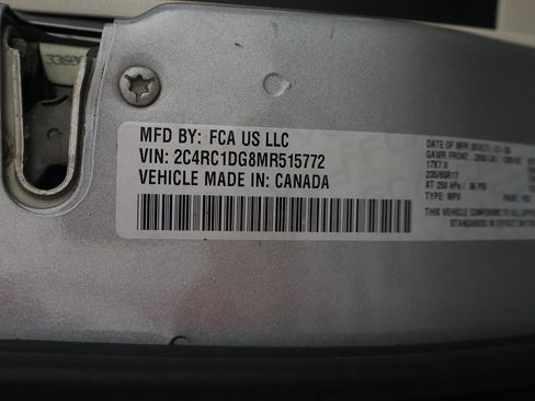 Used 2021 Chrysler Voyager Lxi image 37