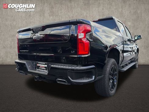 Used 2025 Chevrolet Silverado 1500 LT Trail Boss w/ Convenience Package II AWD/4WD image 7