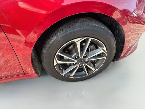 Used 2024 Kia Forte LXS w/ LXS Technology Package FWD image 9
