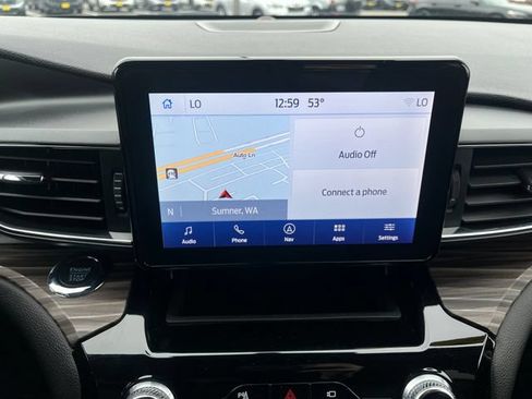 Used 2022 Ford Explorer Limited w/ Equipment Group 301A AWD/4WD image 25