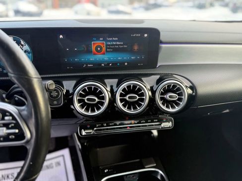 Used 2021 Mercedes-Benz CLA 250 4MATIC image 25