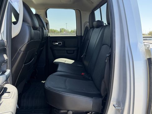 Used 2014 RAM 1500 Laramie RWD image 18