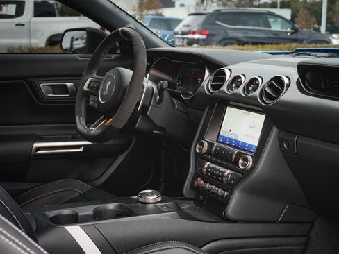 Used 2021 Ford Mustang Shelby GT500 w/ Technology Package image 34