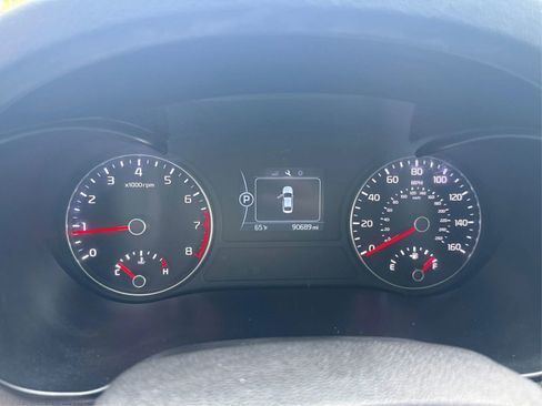 Used 2016 Kia Optima LX w/ Option Group 014 FWD image 16