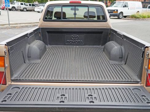 Used 2000 Toyota Tacoma 2WD Xtracab V6 image 25