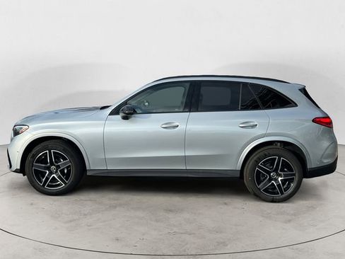 Used 2026 Mercedes-Benz GLC 300 4MATIC image 2