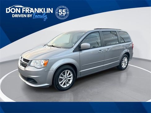 Used 2016 Dodge Grand Caravan SXT image 1