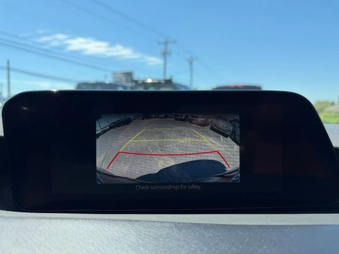 Used 2023 MAZDA MAZDA3 s FWD image 20