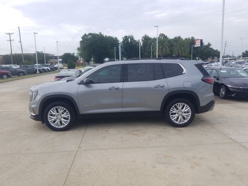 Used 2024 GMC Acadia Elevation FWD image 4