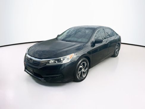 Used 2017 Honda Accord LX image 3