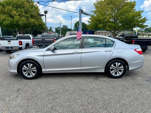 Used 2014 Honda Accord LX image 2