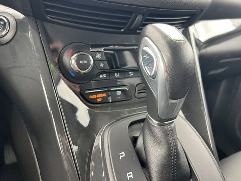 Used 2016 Ford Escape Titanium image 28