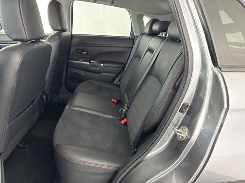 Used 2024 Mitsubishi Outlander Sport SE image 29