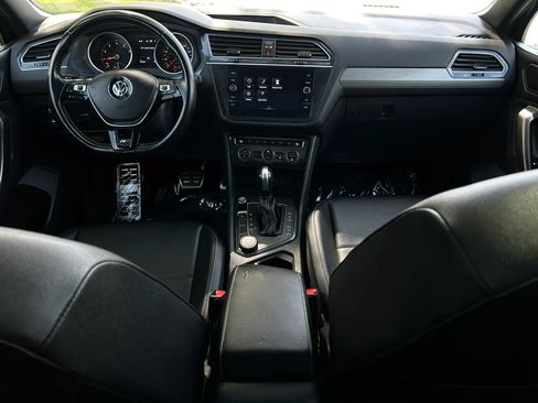 Used 2021 Volkswagen Tiguan SE R-Line AWD/4WD image 8