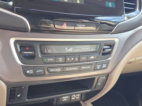 Used 2020 Honda Pilot EX-L image 27