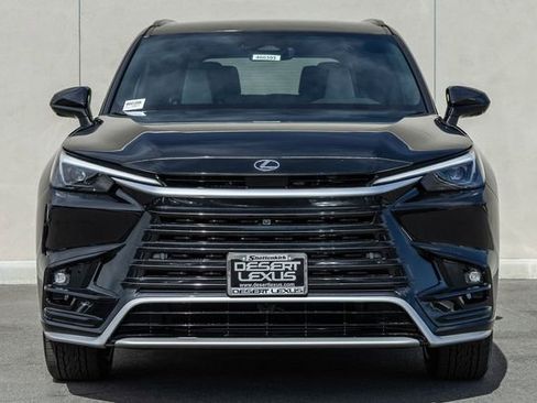 New 2026 Lexus TX 500h AWD image 2