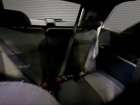 Used 2023 Chevrolet Traverse LT FWD image 24