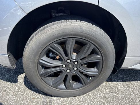 Used 2023 Ford Edge SE w/ Black Appearance Package AWD/4WD image 17