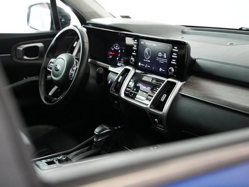 Used 2021 Kia Sorento EX FWD image 56