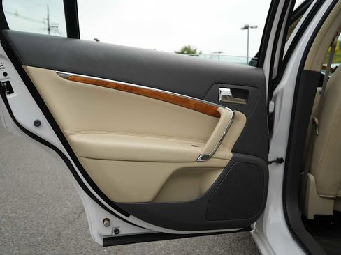 Used 2011 Lincoln MKZ AWD image 29